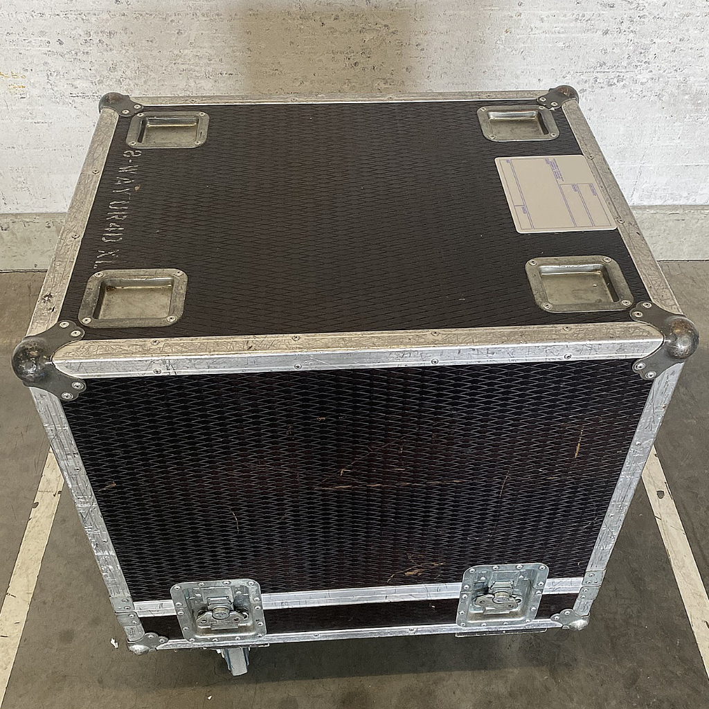 Used Shure UR4D XL 8-way UHF receiver (with cascade outputs) for sale