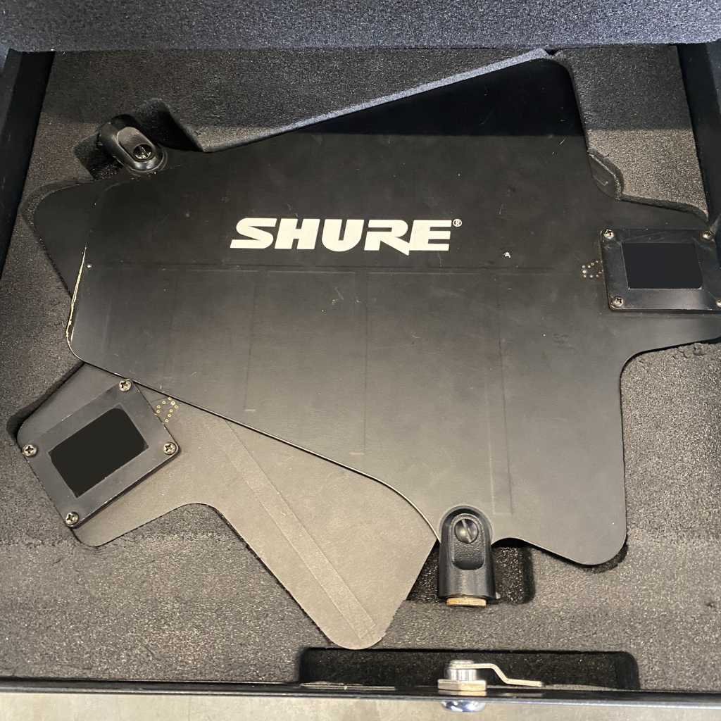 Used Shure UR4D XL 8-way UHF receiver (with cascade outputs) for sale