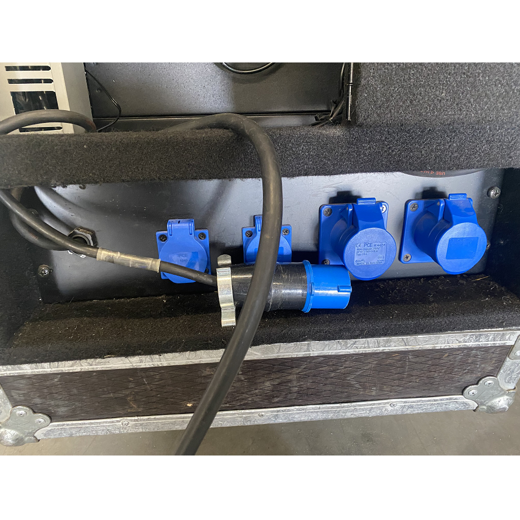 Used Shure UR4D XL 8-way UHF receiver (with cascade outputs) for sale