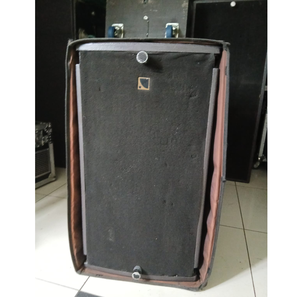 Used L’Acoustics Arcs MK1 & SB128 & Lab Gruppen PLM package for sale