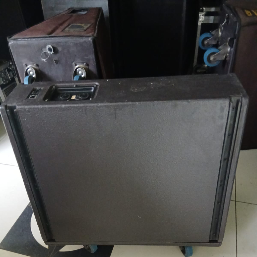 Used L’Acoustics Arcs MK1 & SB128 & Lab Gruppen PLM package for sale