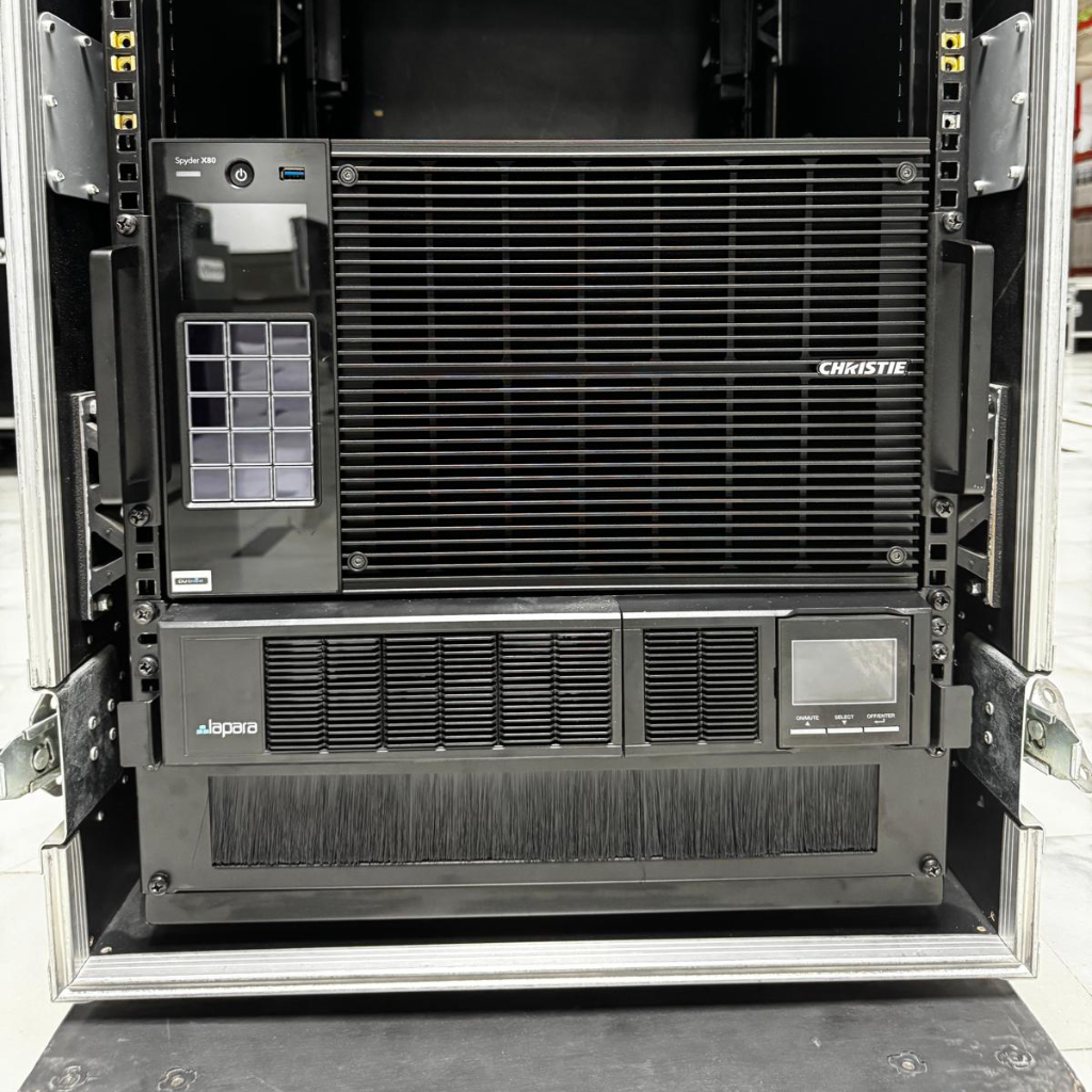 Used Christie Spyder X80-2416 4K switcher with DNF Shot for sale