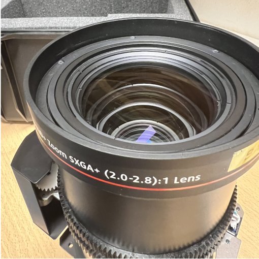 Used Barco TLD+ 2.0-2.8 Barco / R9862020 Standard Zoom for sale