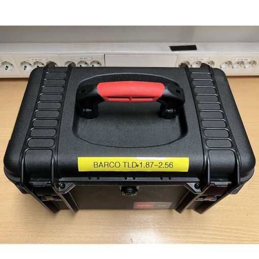 Used Barco TLD+ 2.0-2.8 Barco / R9862020 Standard Zoom for sale