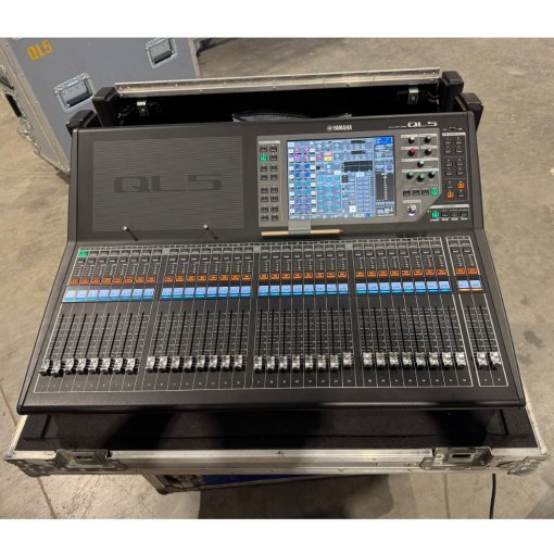 Used Yamaha QL5 for sale