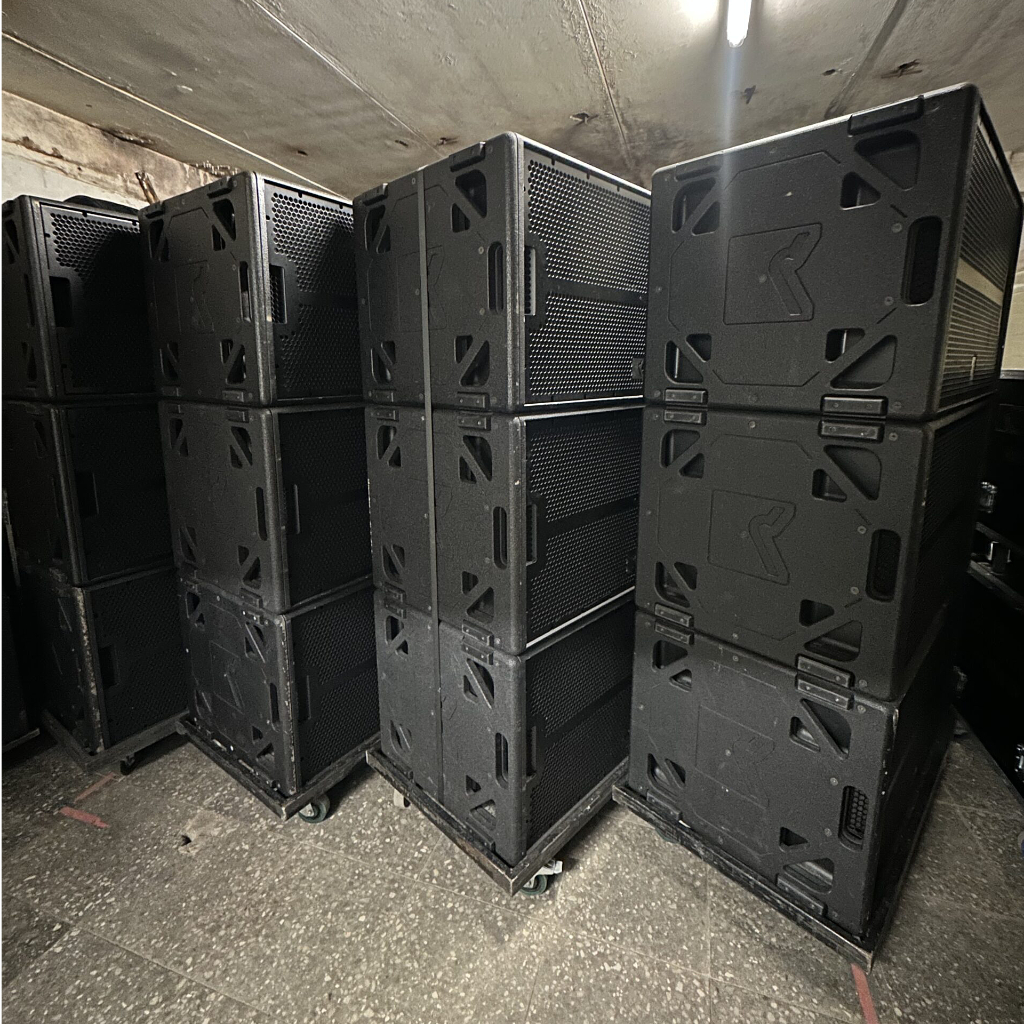 Used Outline C-12 Silver Package for sale