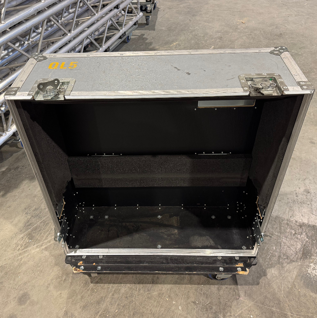 Used Yamaha QL5 for sale