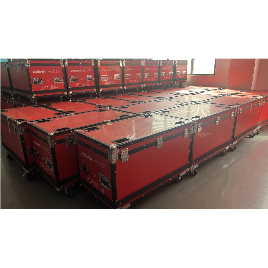 Used Like NEW Unilumin UGMII Outdoor 3.9 mm LED Wall for sale