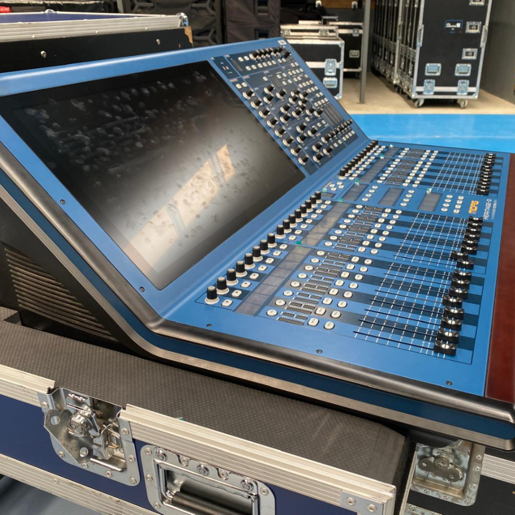 Used MIDAS HERITAGE HD96 + DL251 for sale