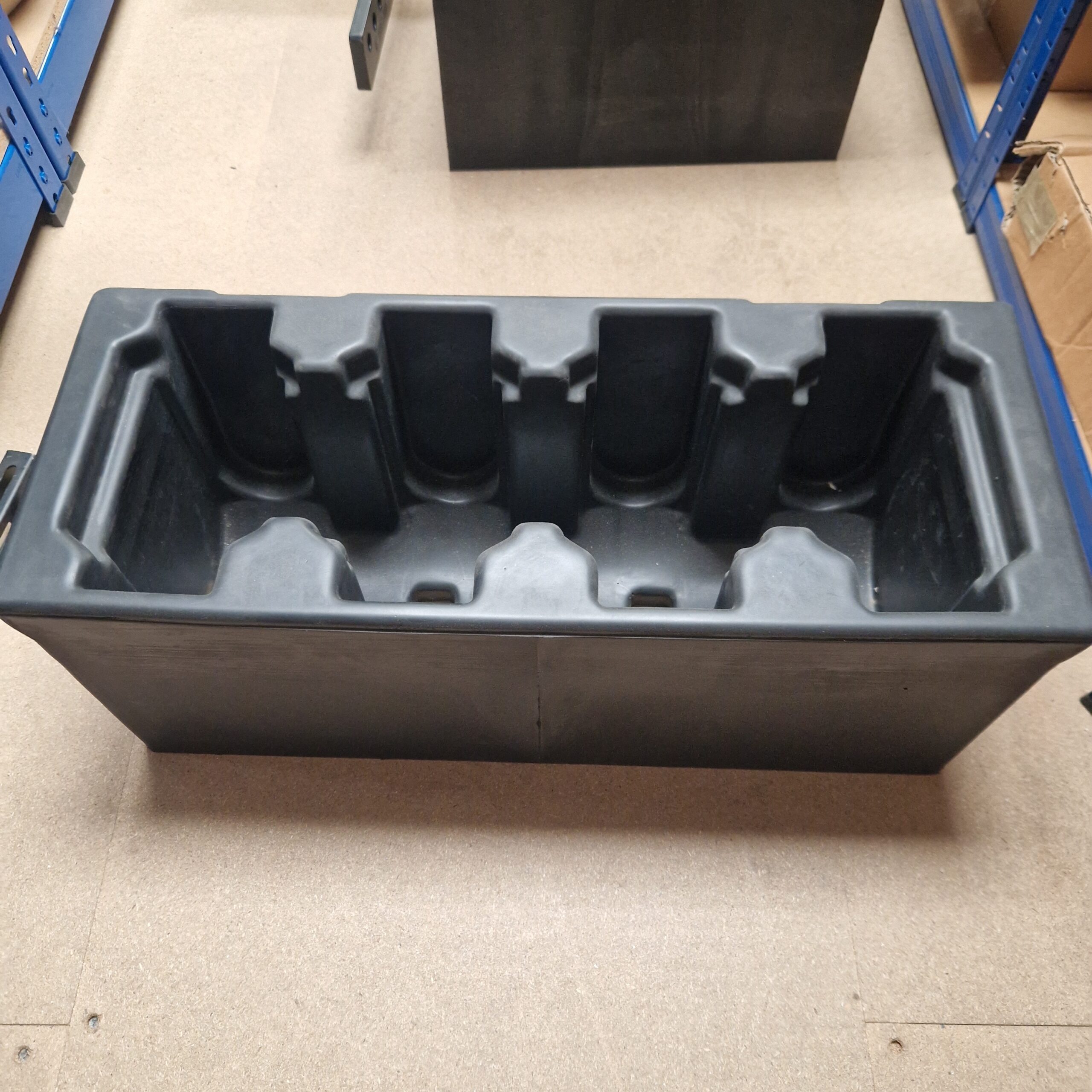 Used Martin MAC 1014-way Flight case sip for sale