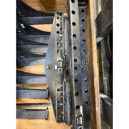 Used L-acoustics LIFTBAR (flight for ARCS) for sale