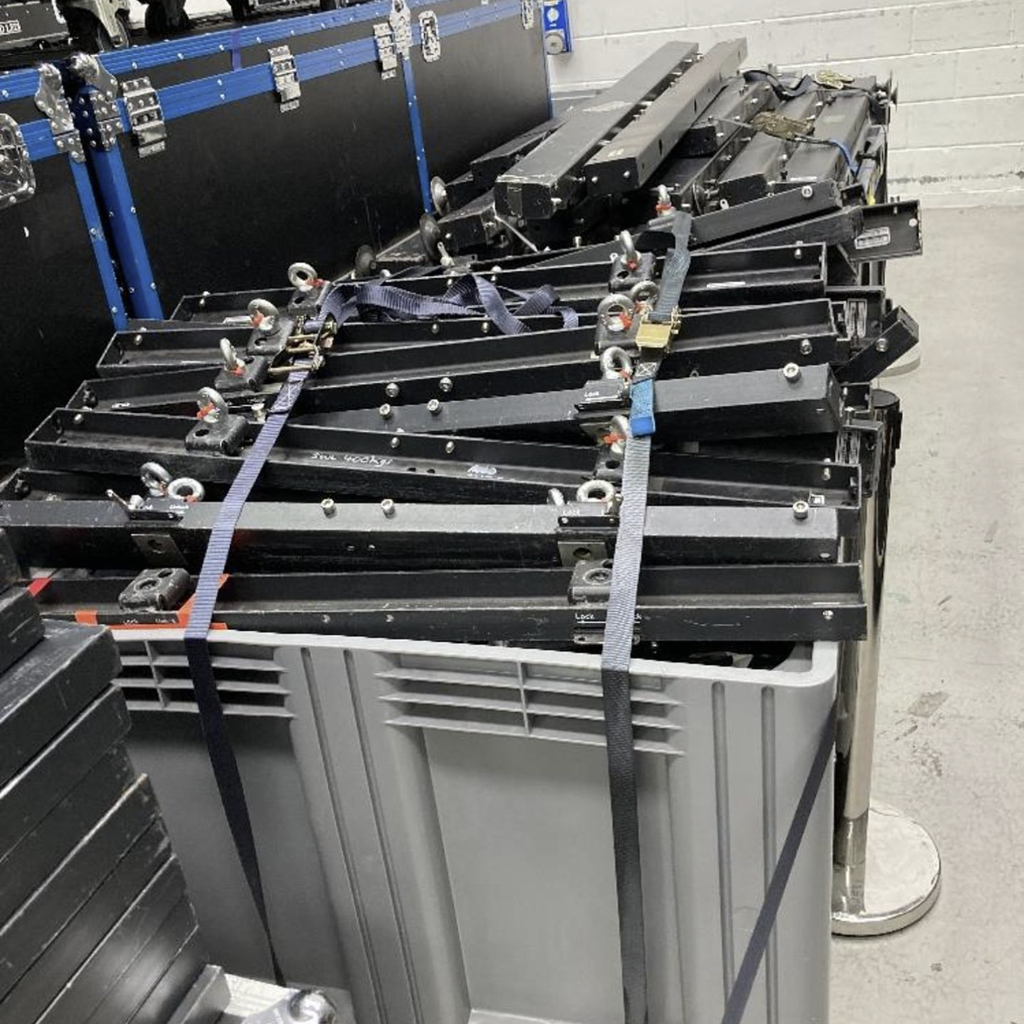 Used Unilumin Utile III 03 3.9mm Indoor LED Wall Package for sale