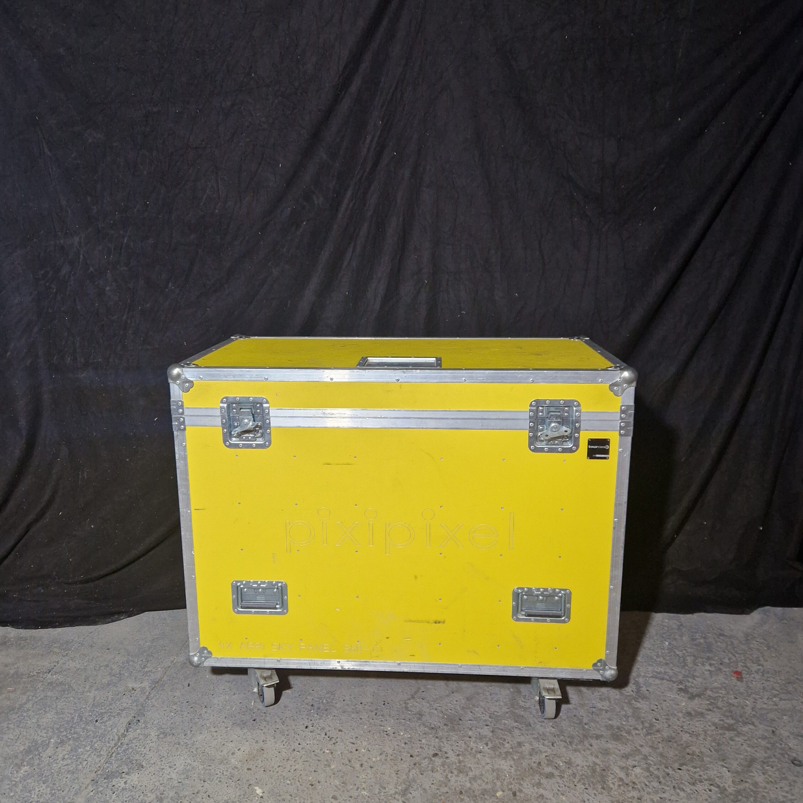 Used Empty 4-way Arri s60 sky panel flight case for sale