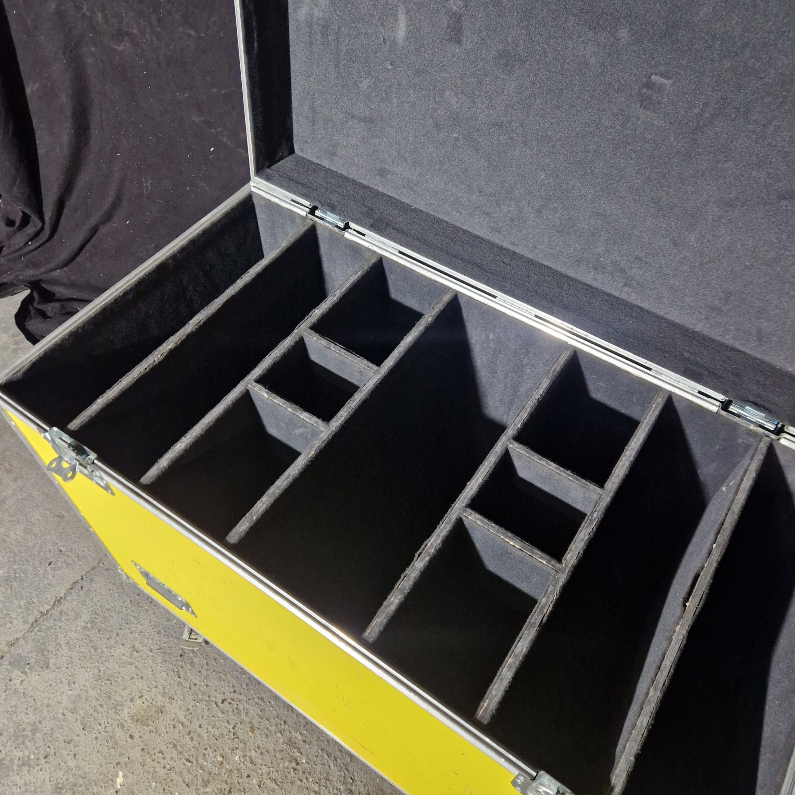 Used Empty 4-way Arri s60 sky panel flight case for sale