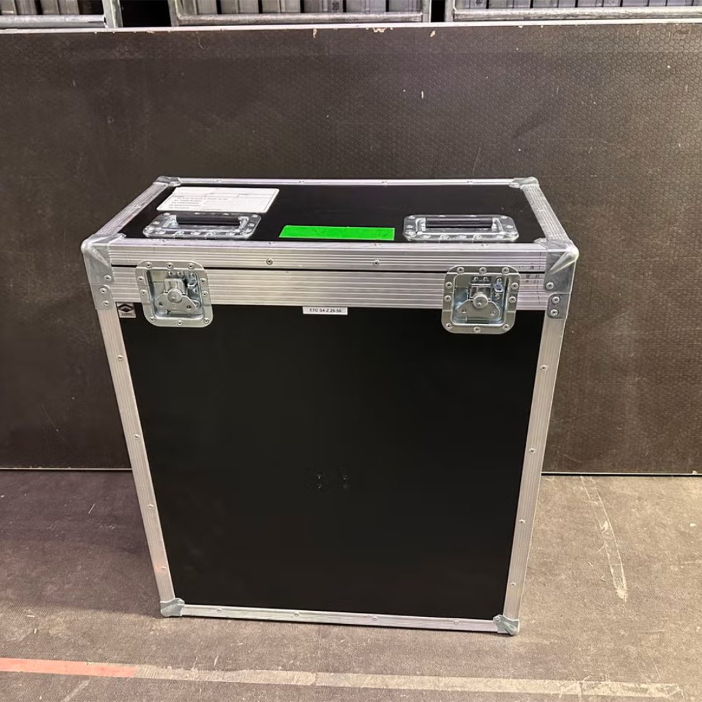 Used ETC Source Four Zoom 750W 25-50° for sale