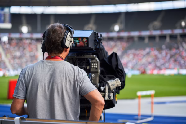 0K Used supplies professional lighting, audio, video, rigging and power that meet the demands of news, sport, entertainment and live broadcast.