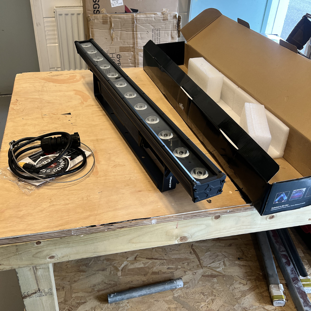 Used Chauvet DJ Colorband Q4 IP set for sale