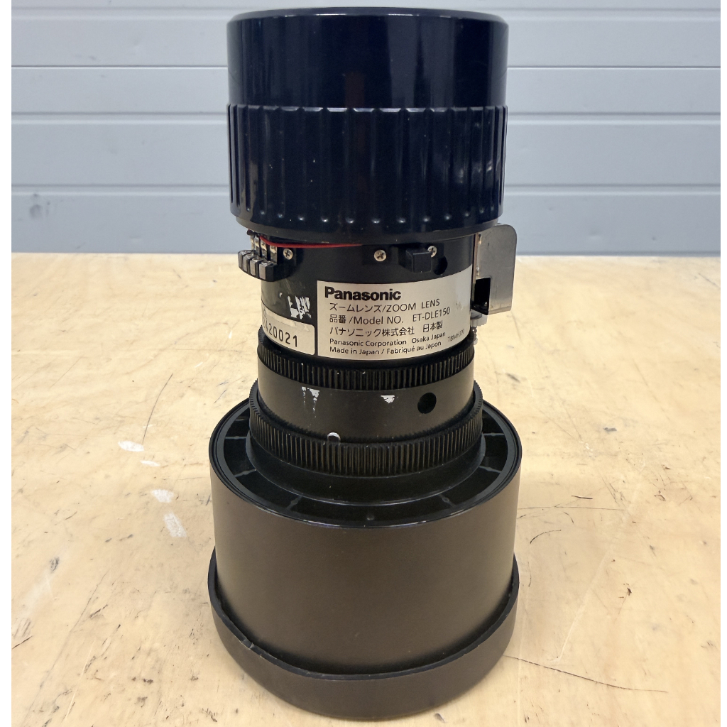 Used Panasonic zoom lens ET-DLE150 for sale