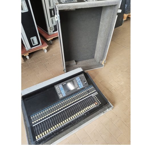 Used Yamaha LS9 for sale