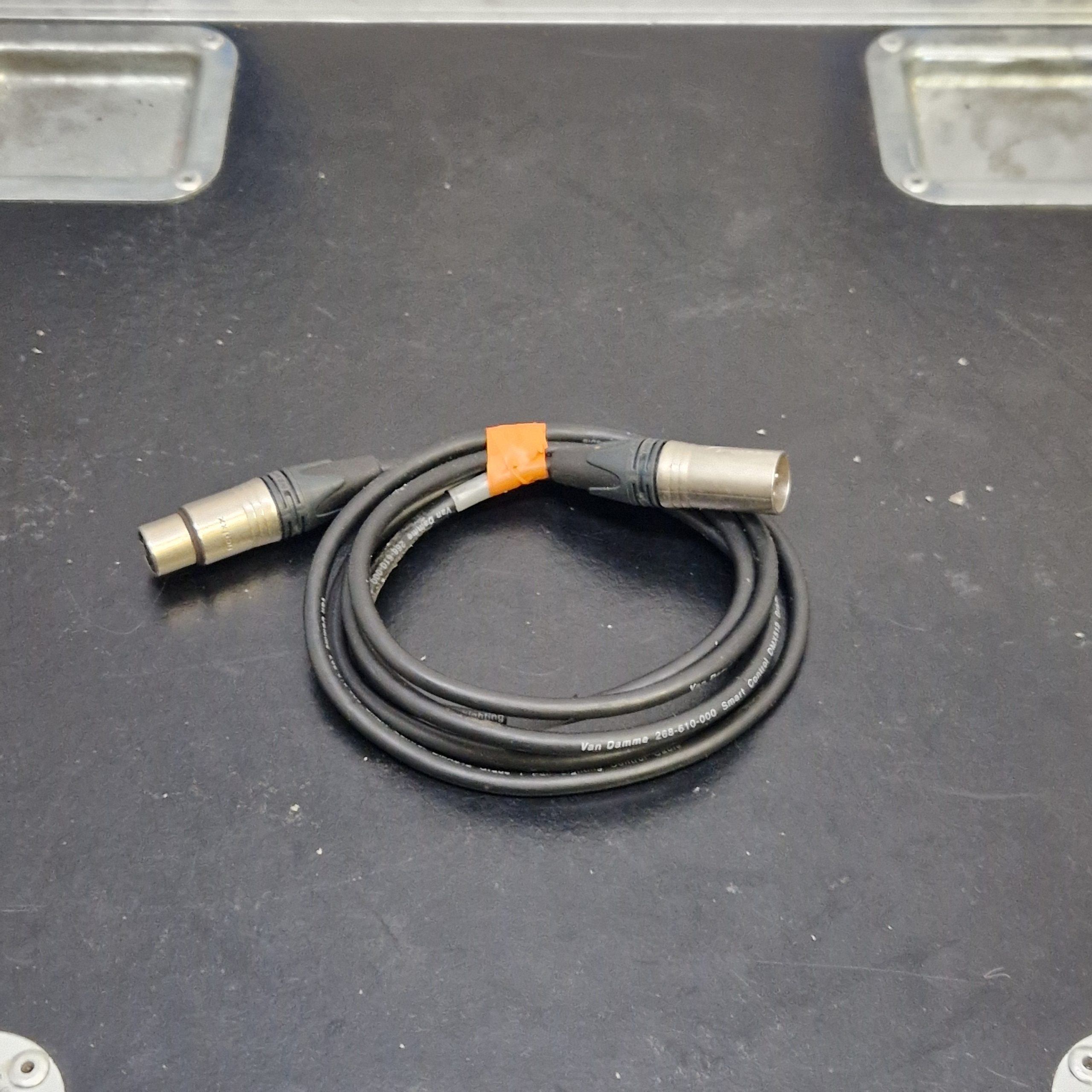 DMx-3-pin-1.5m-1