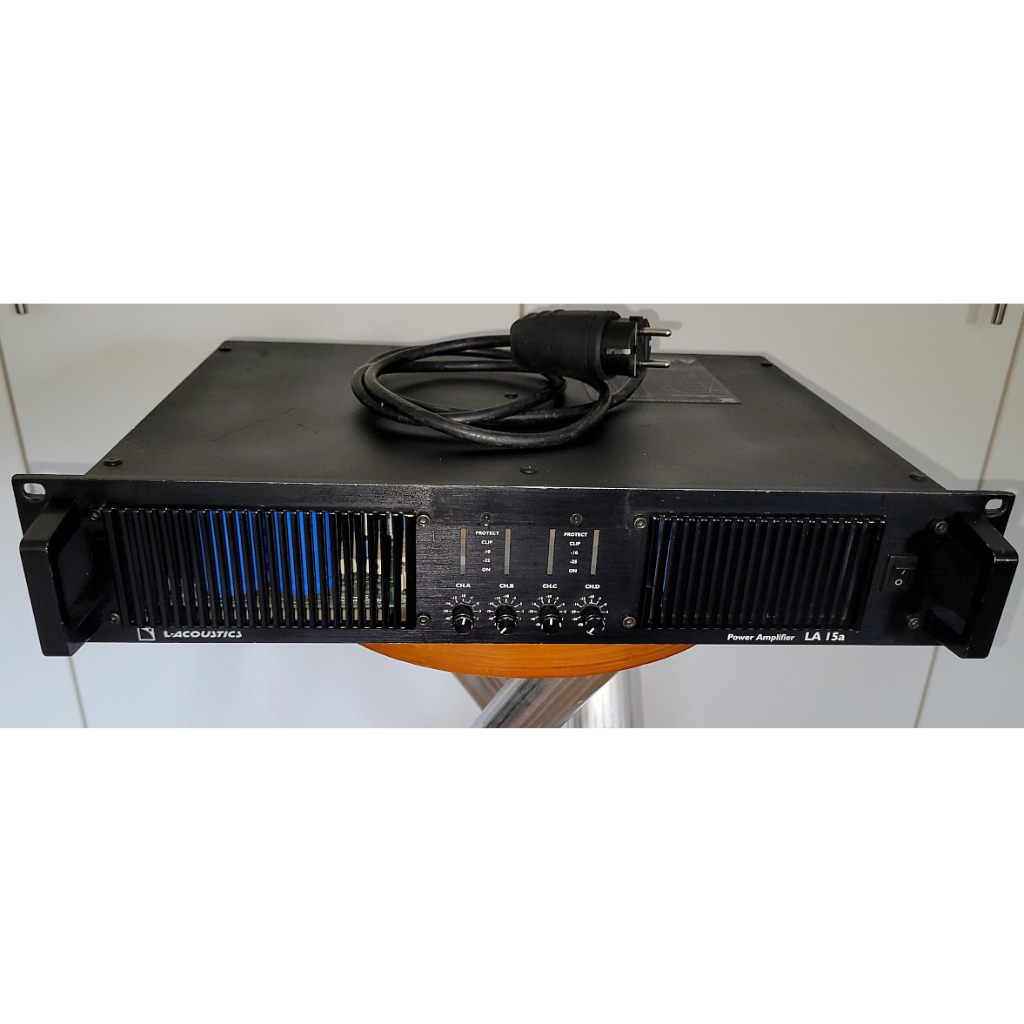 L-acoustics LA15a