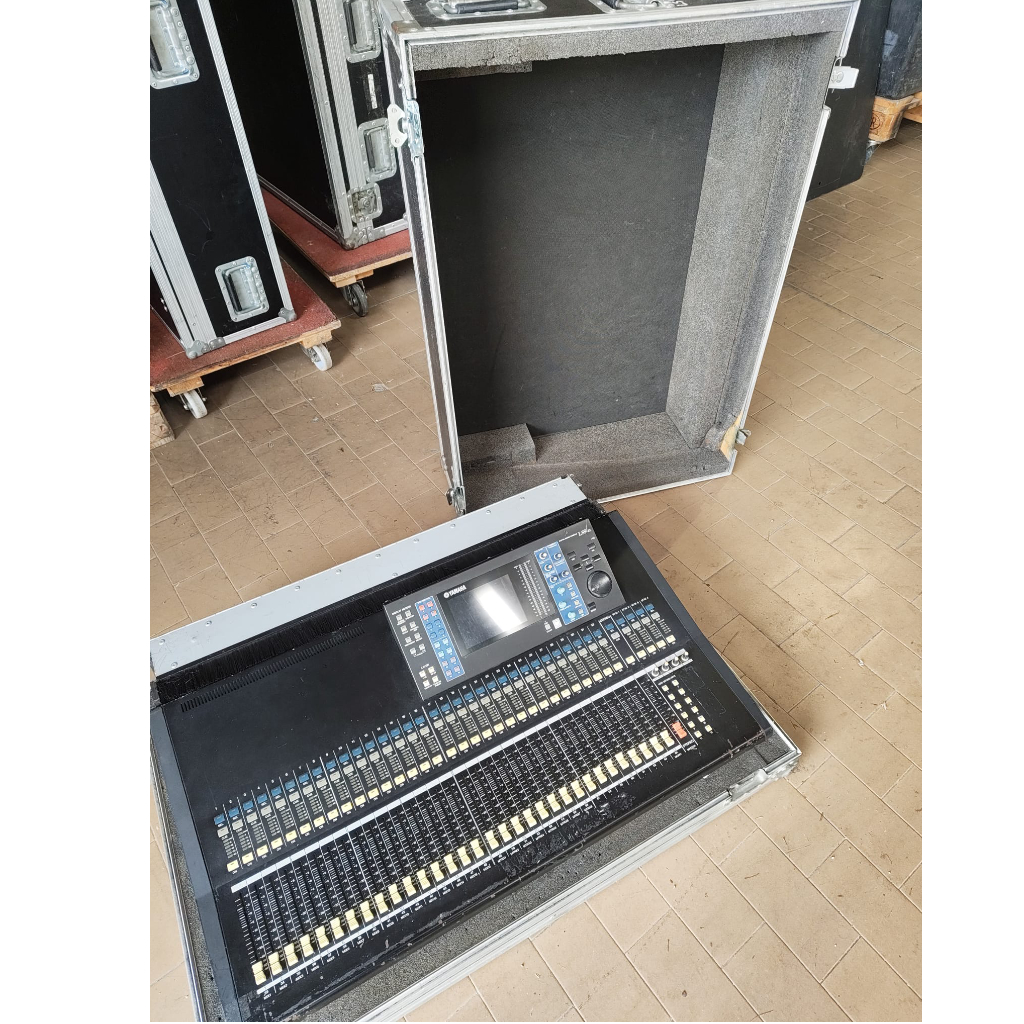 Used Yamaha LS9 for sale