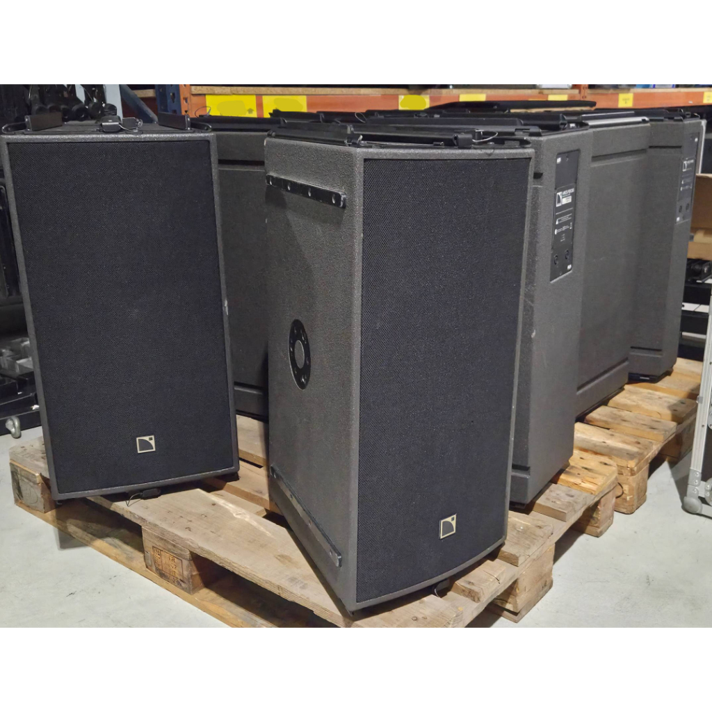 Used LA4X AMP and ARCS FOCUS + WIDE PACKAGE for sale