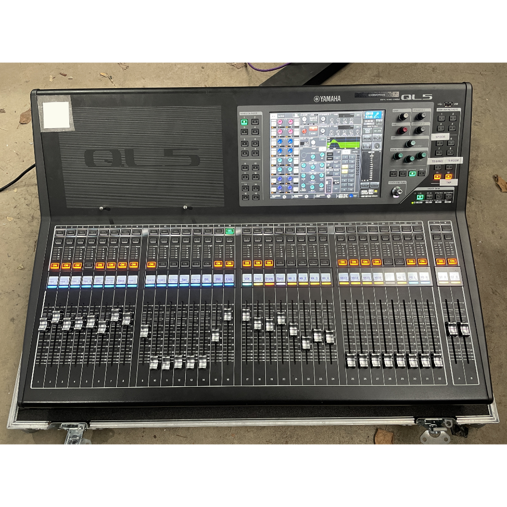 Used Yamaha QL5 for sale