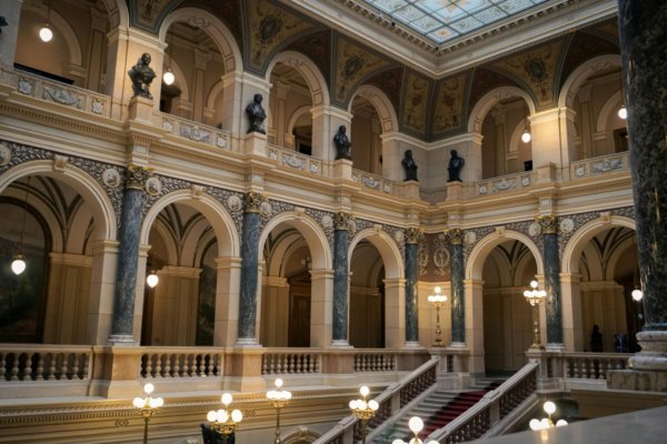 10K Used gear provides audio, lighting, video, staging and rigging for museums in the uk and worldwide.