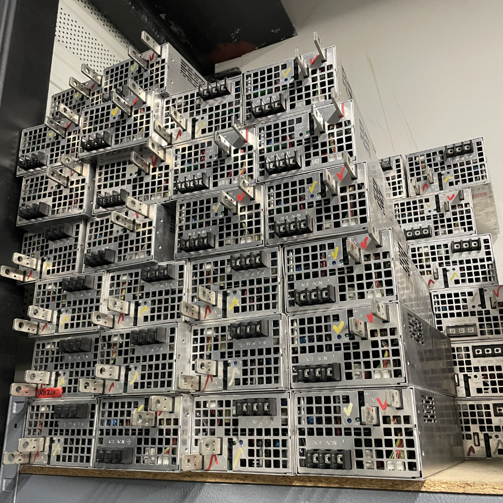 Used ROE LINX-12F 520 m² Outdoor LED Wall package for sale