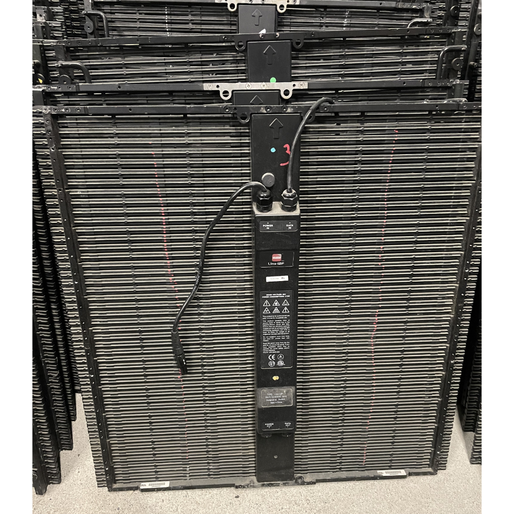 Used ROE LINX-12F 520 m² Outdoor LED Wall package for sale