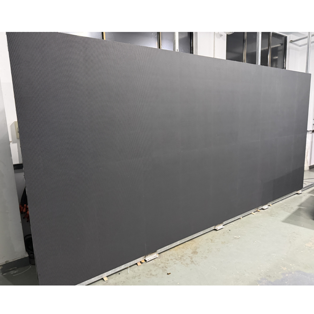 Used Like NEW Black LED Outdoor Unilumin UGMII 3.9 mm LED Panels for sale