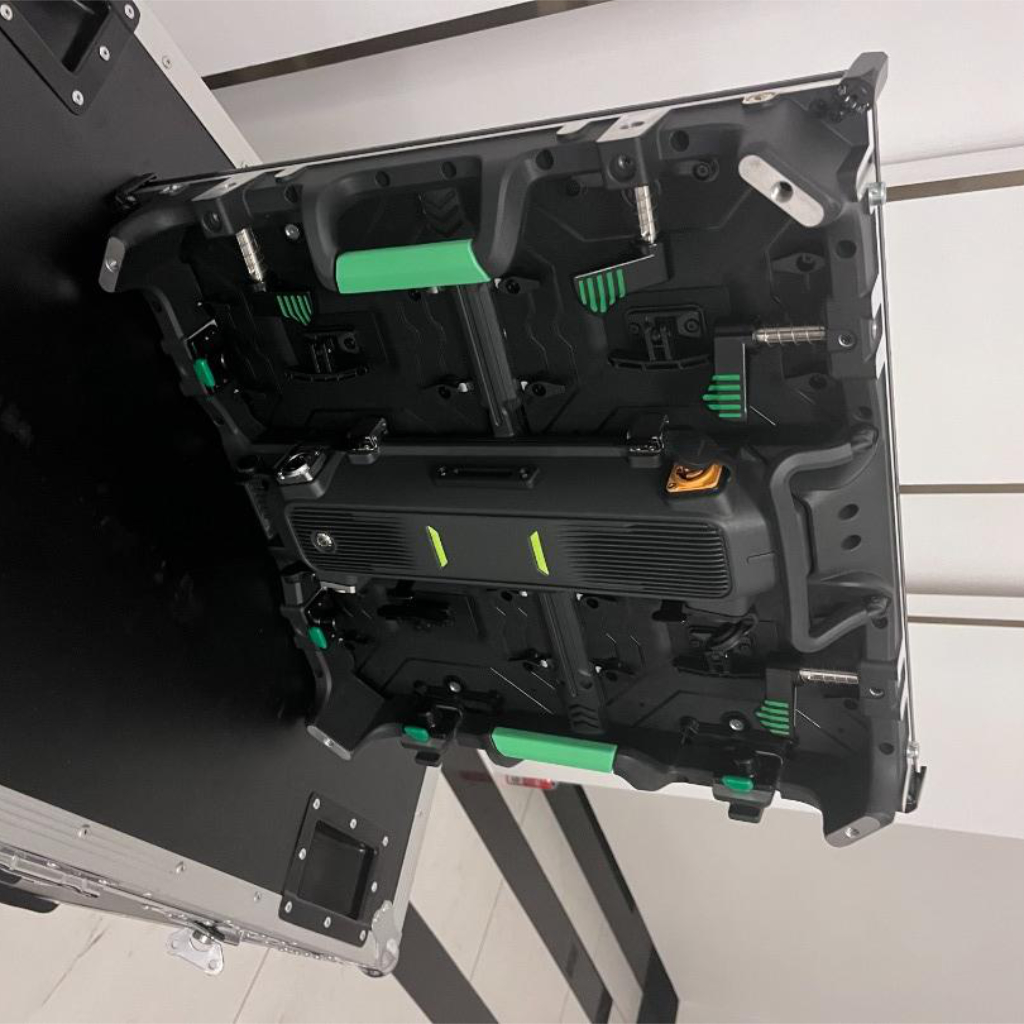 Used Chipshow C-Shine P2.97mm Outdoor 20sqm LED Package for sale