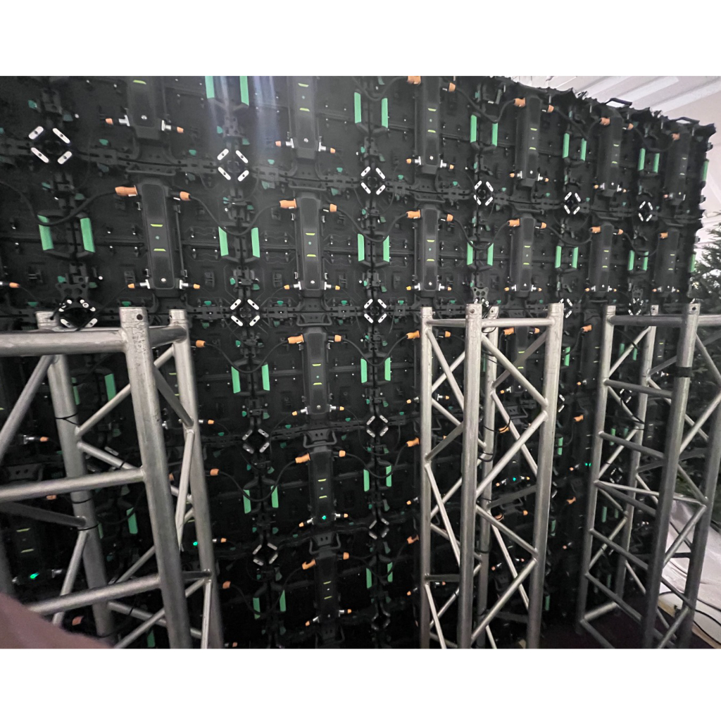 Used Chipshow C-Shine P2.97mm Outdoor 20sqm LED Package for sale