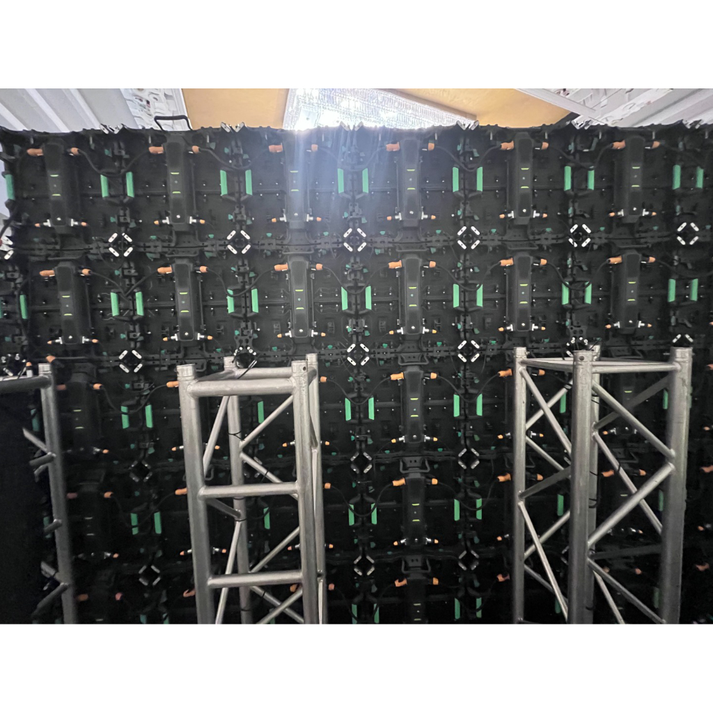 Used Chipshow C-Shine P2.97mm Outdoor 20sqm LED Package for sale