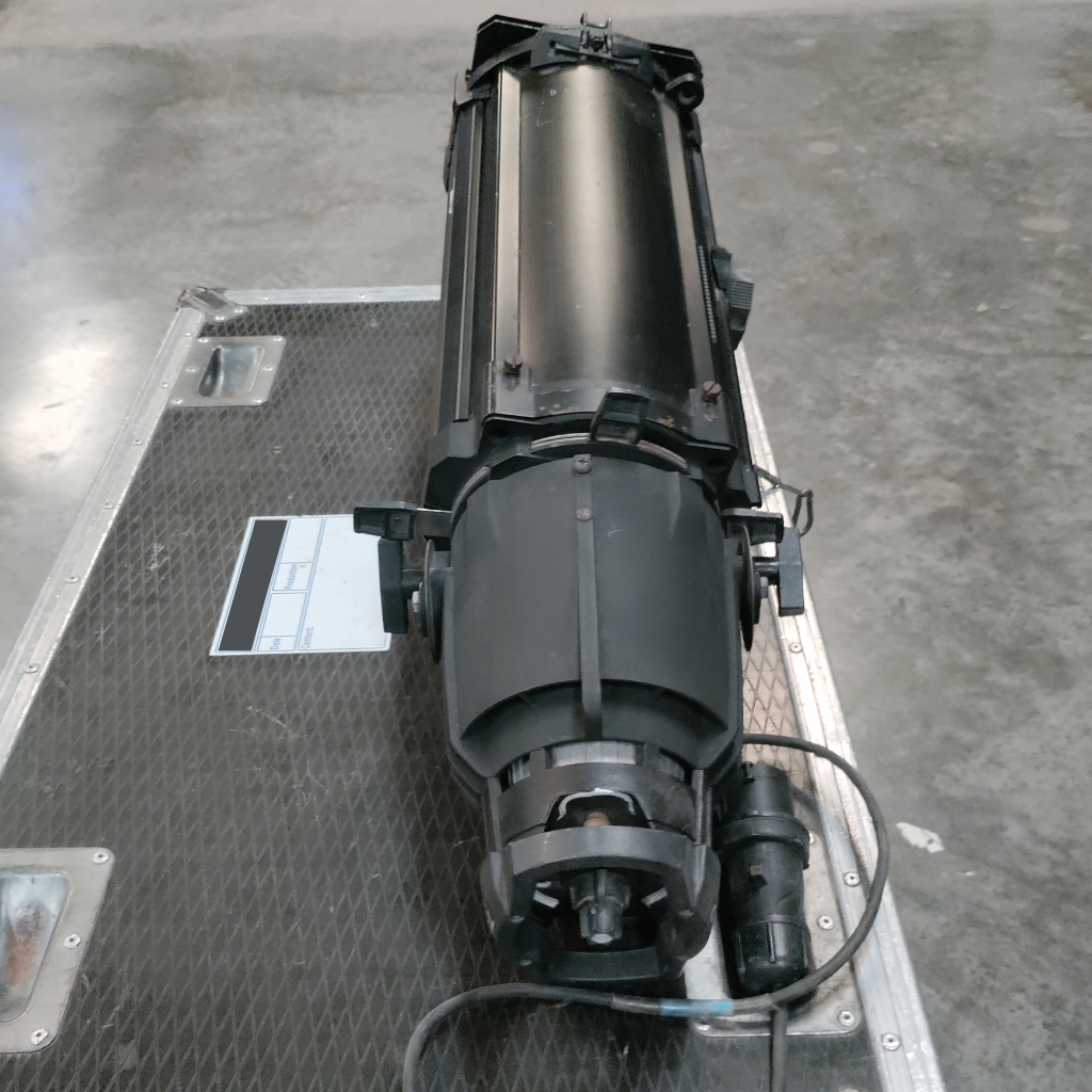 Used ETC Source Four 750W Zoom 25-50 for sale