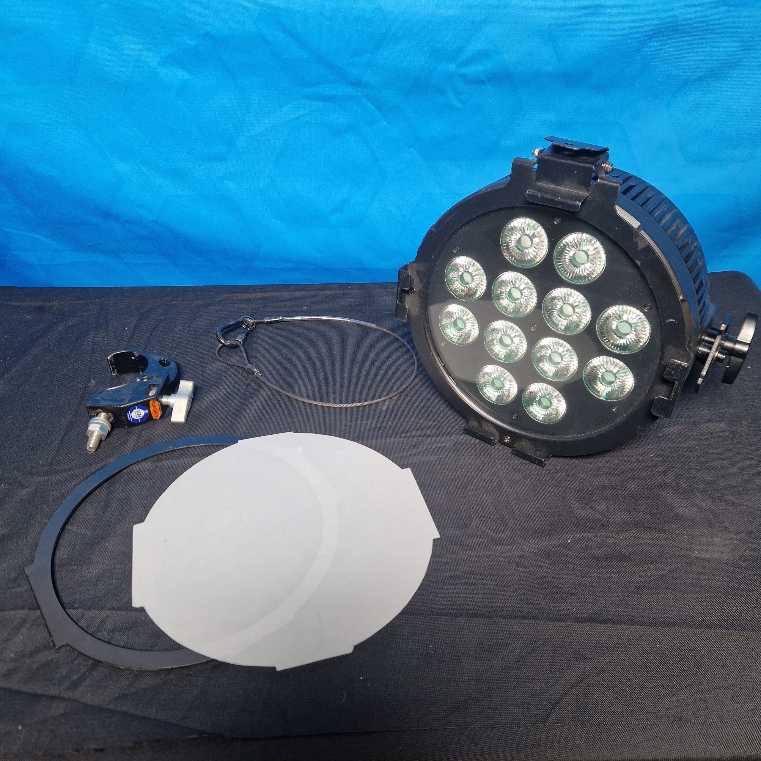 Used Chauvet colordash par hex 12 set for sale