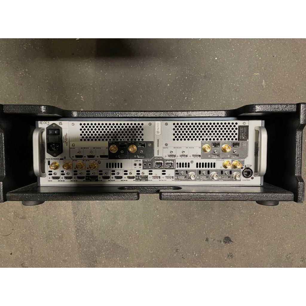 Used Analog Way Zenith 200 for sale