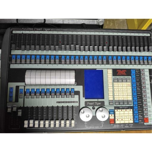 Used Avolites Pearl 2008 for sale