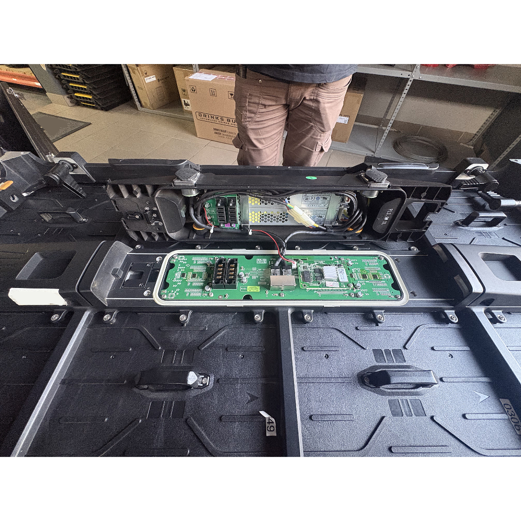 Used ABSEN PL 3,9mm Outdoor/Indoor for sale