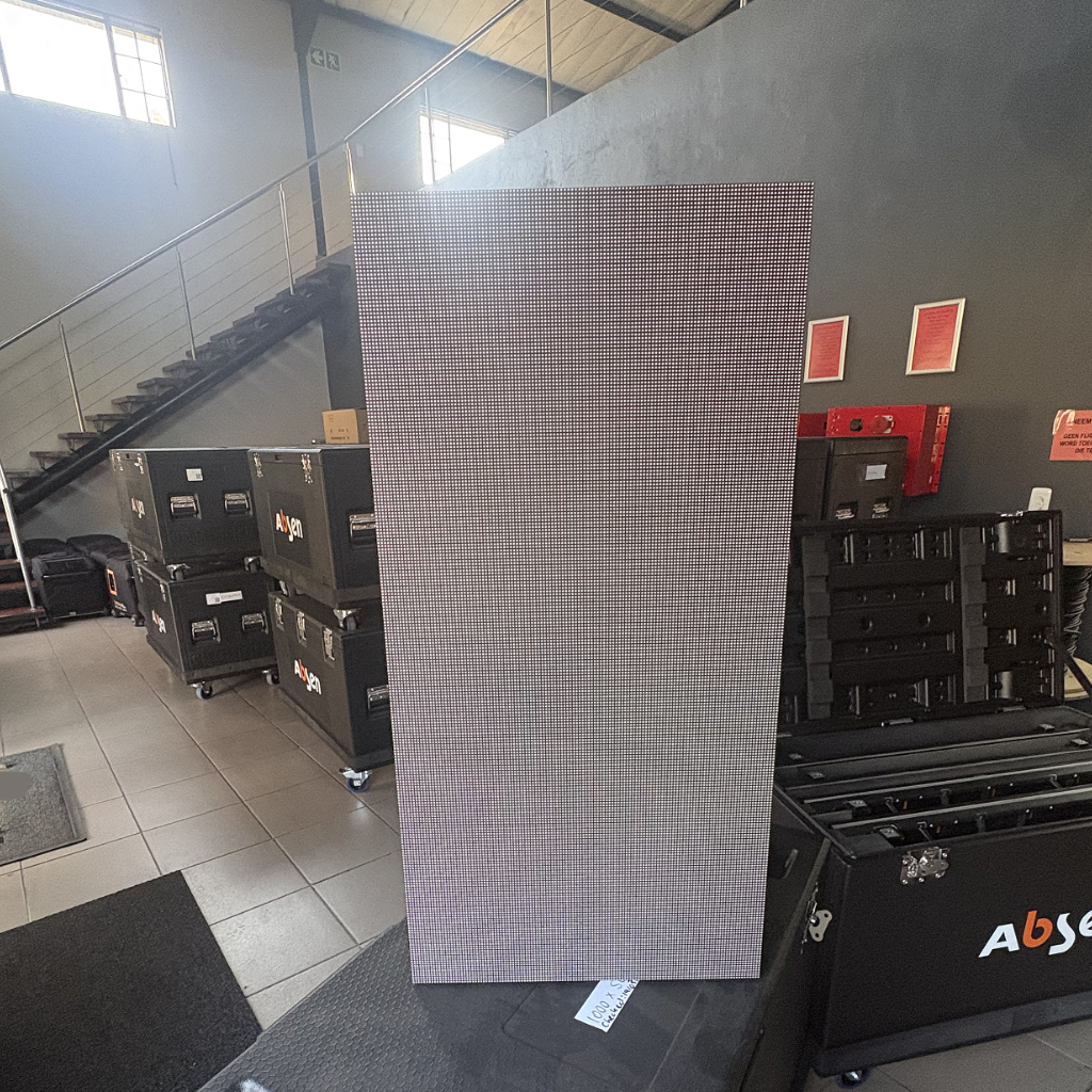 Used ABSEN PL 3,9mm Outdoor/Indoor for sale