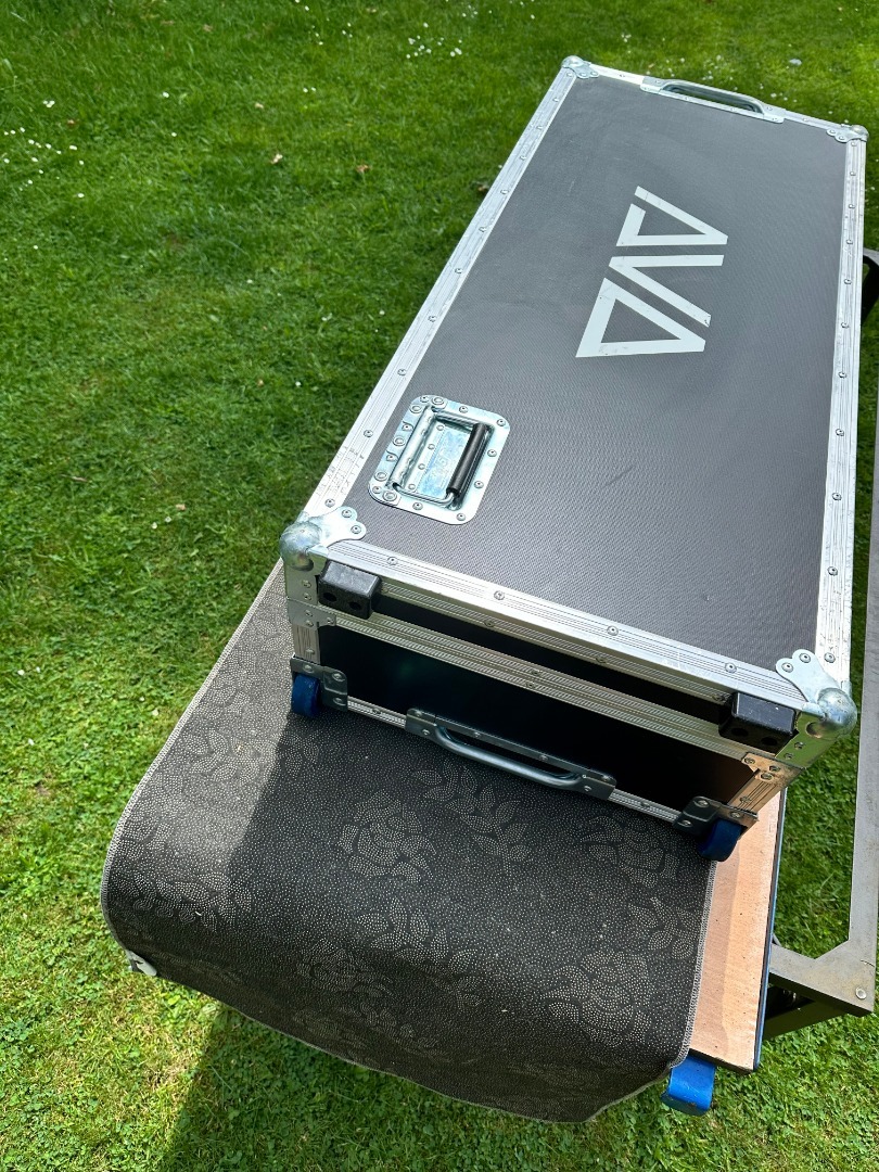 Used Avolites Diamond D7-330 for sale