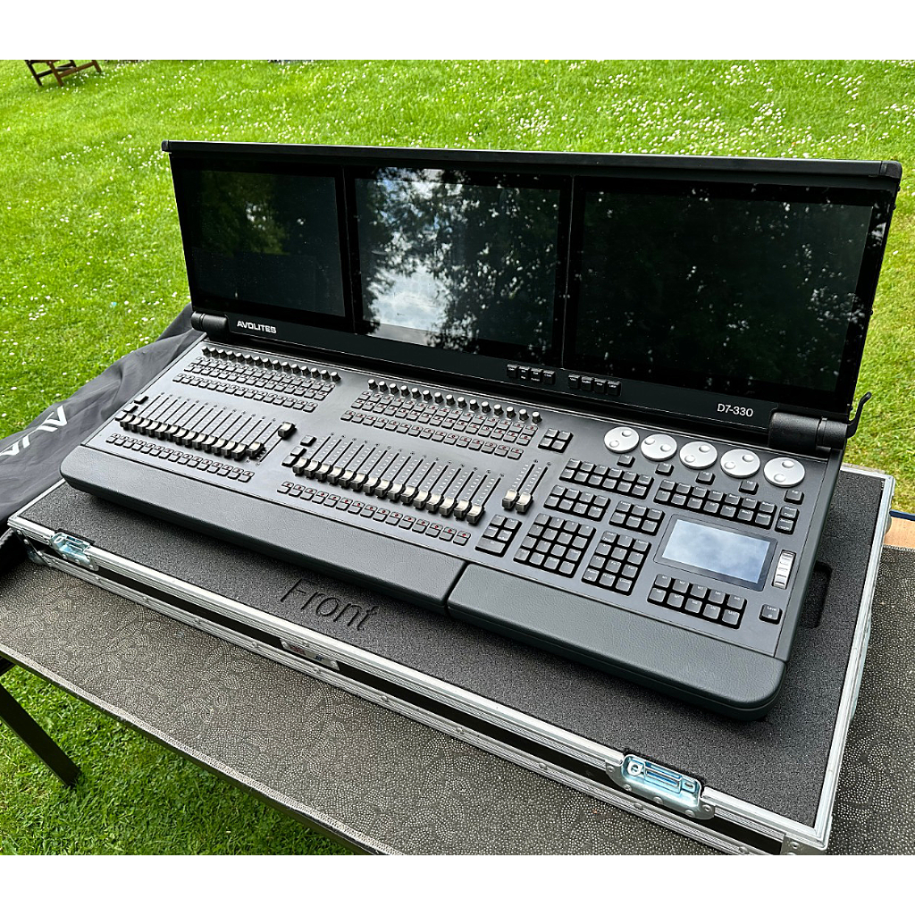 Used Avolites Diamond D7-330 for sale