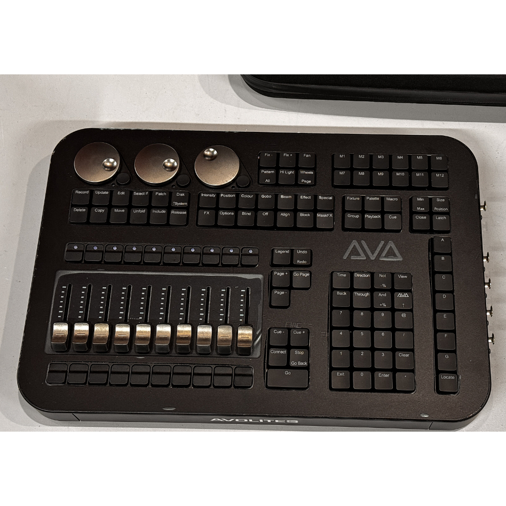 Used Avolites T3 and Wing Package for sale
