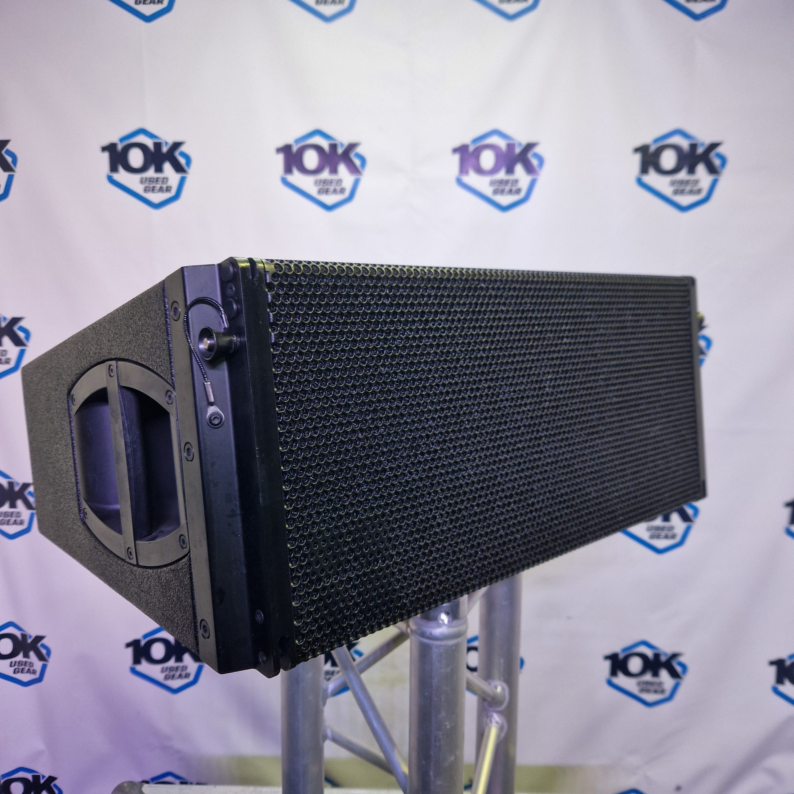 Used d&b audiotechnik Y8 Loudspeaker Touring Set for sale