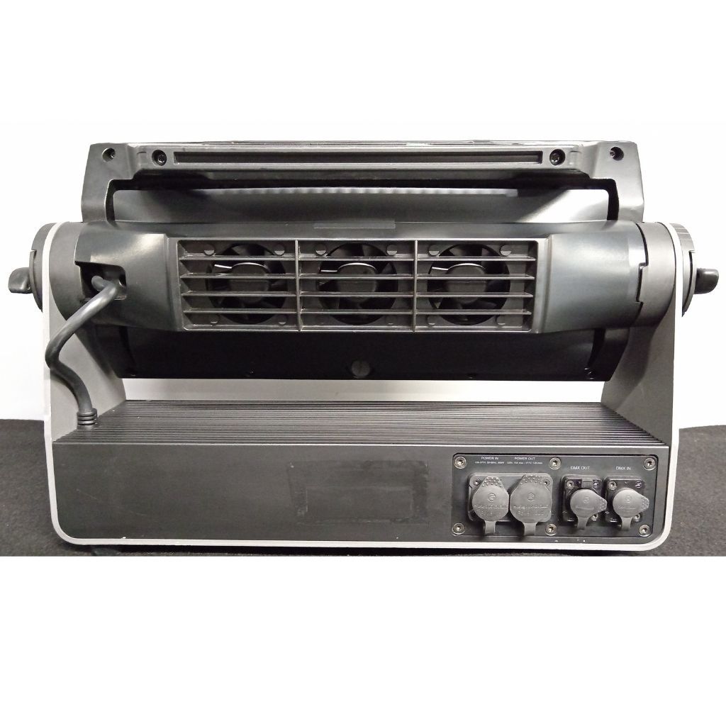 Used SGM Q-8 LED Strobe for sale