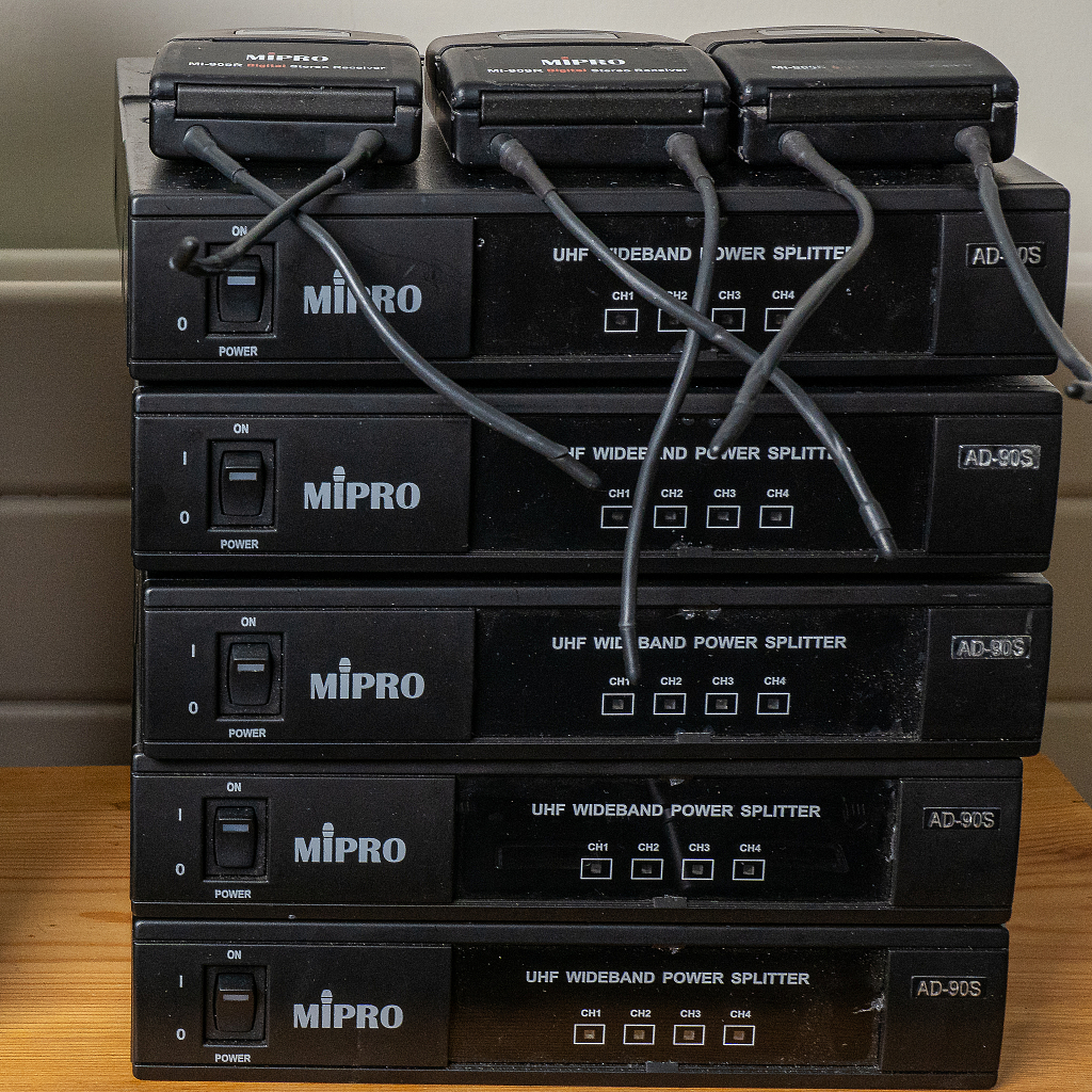 Used MIPRO MI-909 15-Way True Digital IEM and Multi-Cast Package for sale
