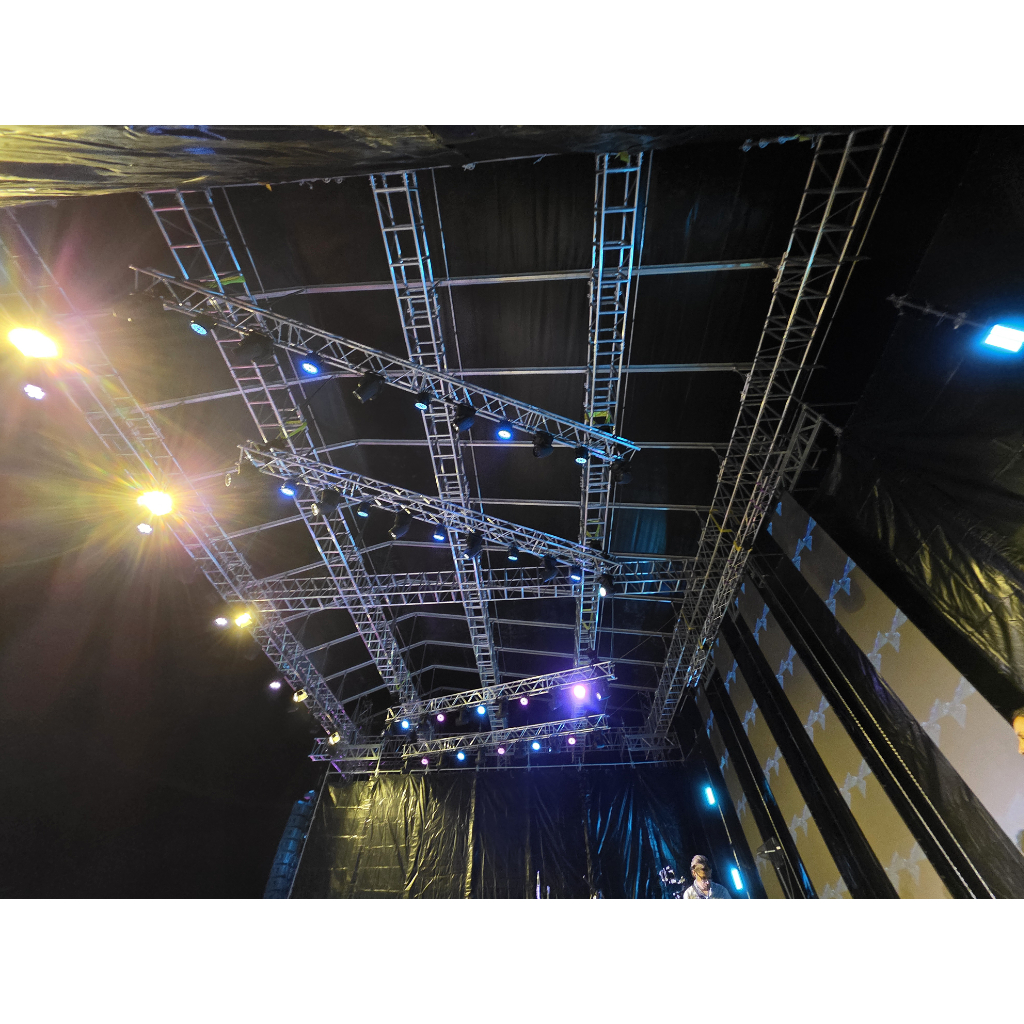 Used STAGE KOSOVO for sale