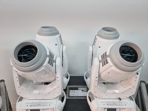 Used Robe Pointe (White) for sale
