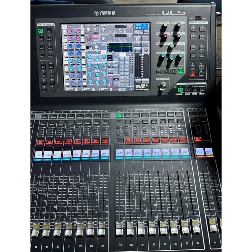 Used Yamaha QL5 for sale